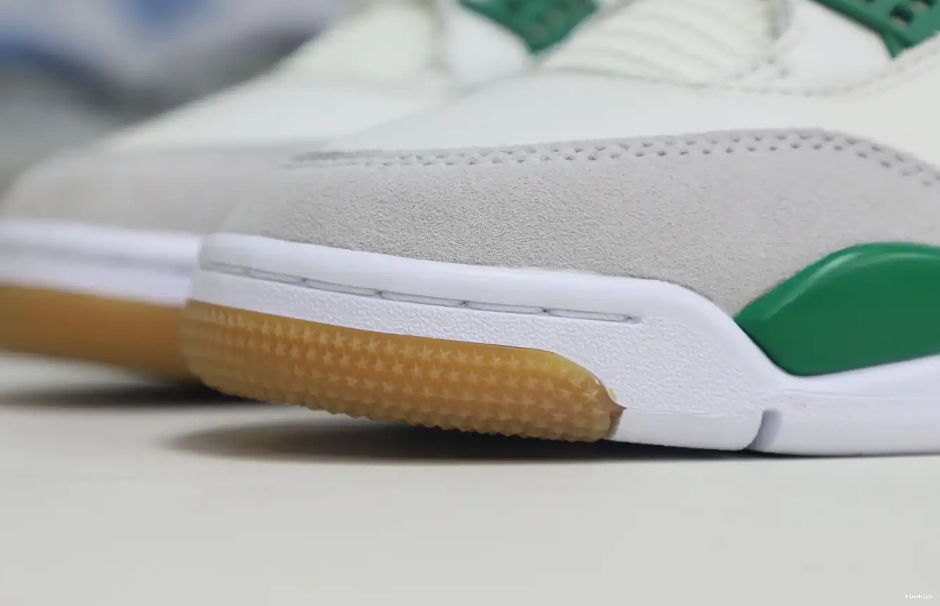 RETRO SB 4 NIKE JORDAN 'PINE AIR X GREEN' 0504
